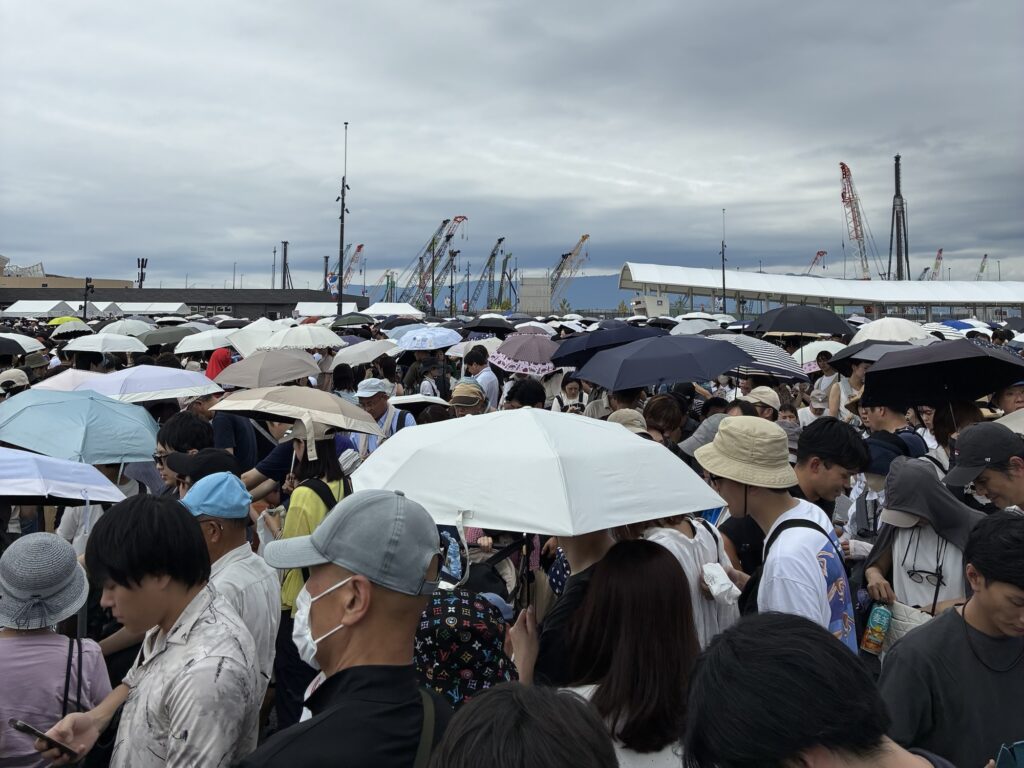 万博東入口
